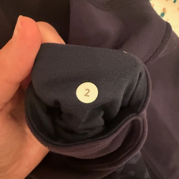 Lululemon Wunder Under Navy Blue Camo Cropped Leggings Sz 2 - Picture 7 of 7